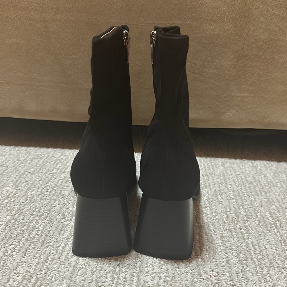 NWT Marc Fisher Rodana Stretch Bootie size 8 - Picture 4 of 7